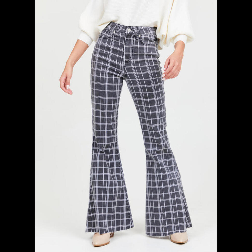 Chic Gray Plaid Flared Jeans